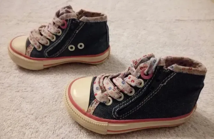 Chaussures Obaïbi taille 19 (réf perso 9)(familleac72) - photo numéro 2