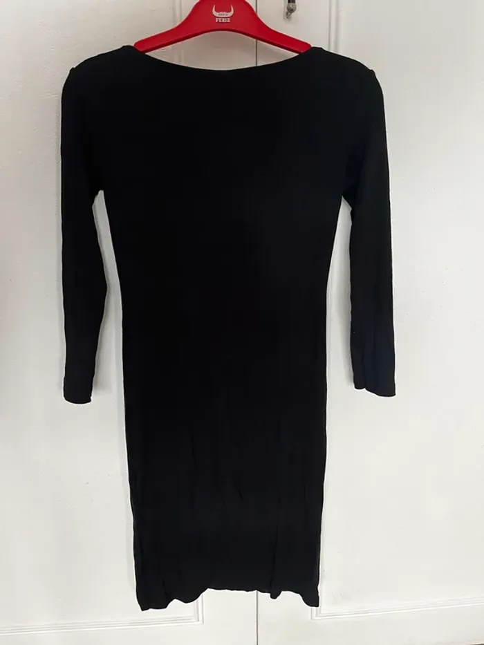 Robe moulante - photo numéro 4