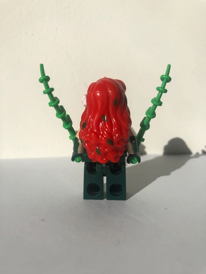 Figurine type lego Poison Yvi. Marvel - photo numéro 3