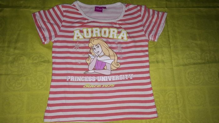 T-shirt manches courtes fille en 3 ans