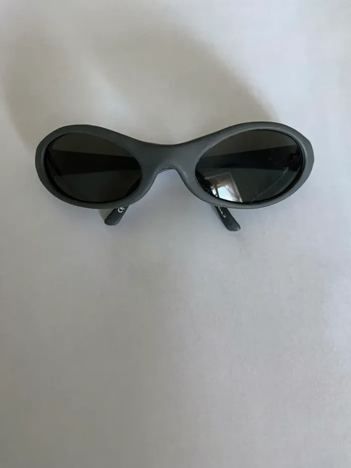 Lunette spéciale petit enfant de qualité - photo numéro 2