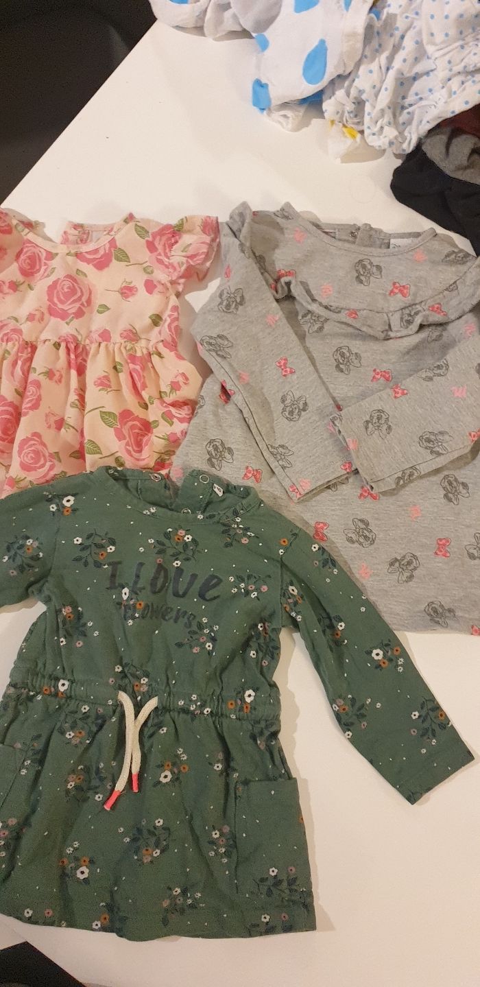 Lot 3 robes 12 mois