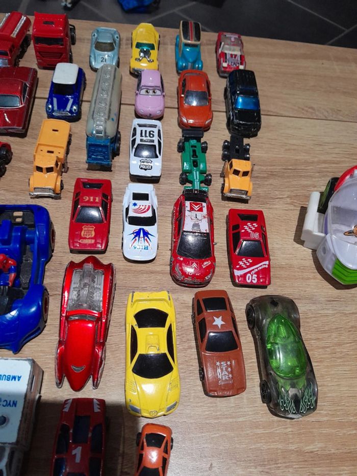 Lot de 89 véhicules voiture camion ect - photo numéro 17