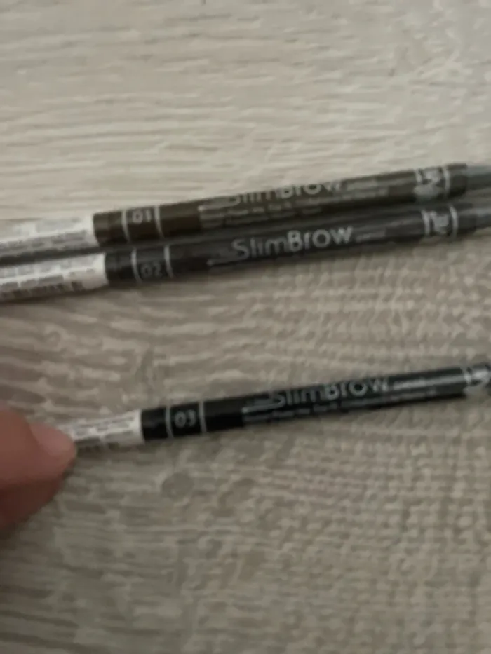 Crayon à sourcil - photo numéro 4