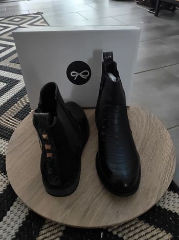 Magnifique bottine taille 36 neuve