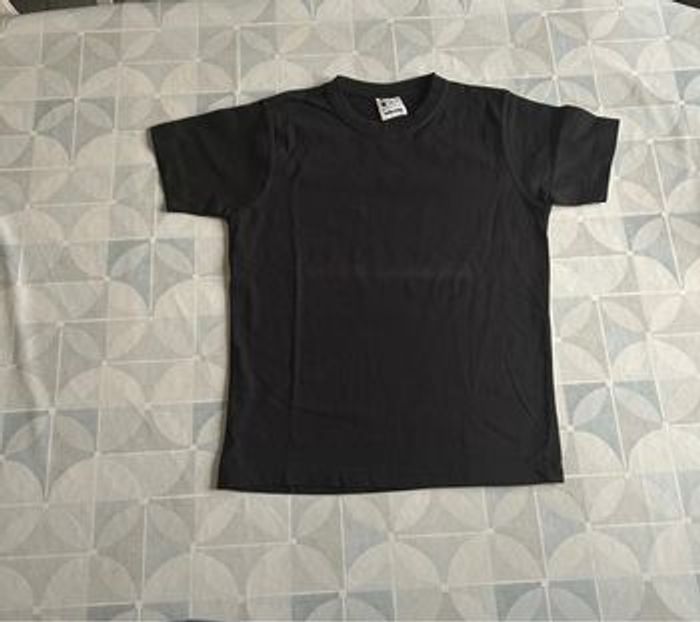 Lot de 2 t shirts garçon - 12 ans - Kokse - en très bon état - photo numéro 3