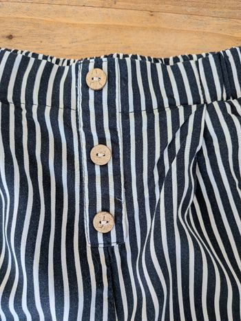 Short été rayé noir et blanc 10 ans