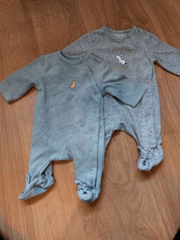 2 pyjamas bleu gris 