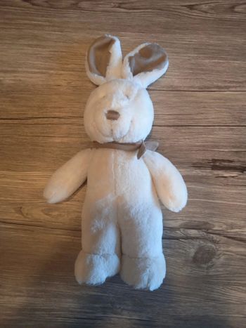 Peluche lapin hauteur 34 cm