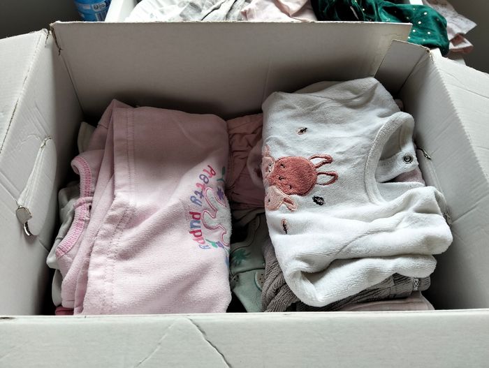 Lot de vêtements bébé fille