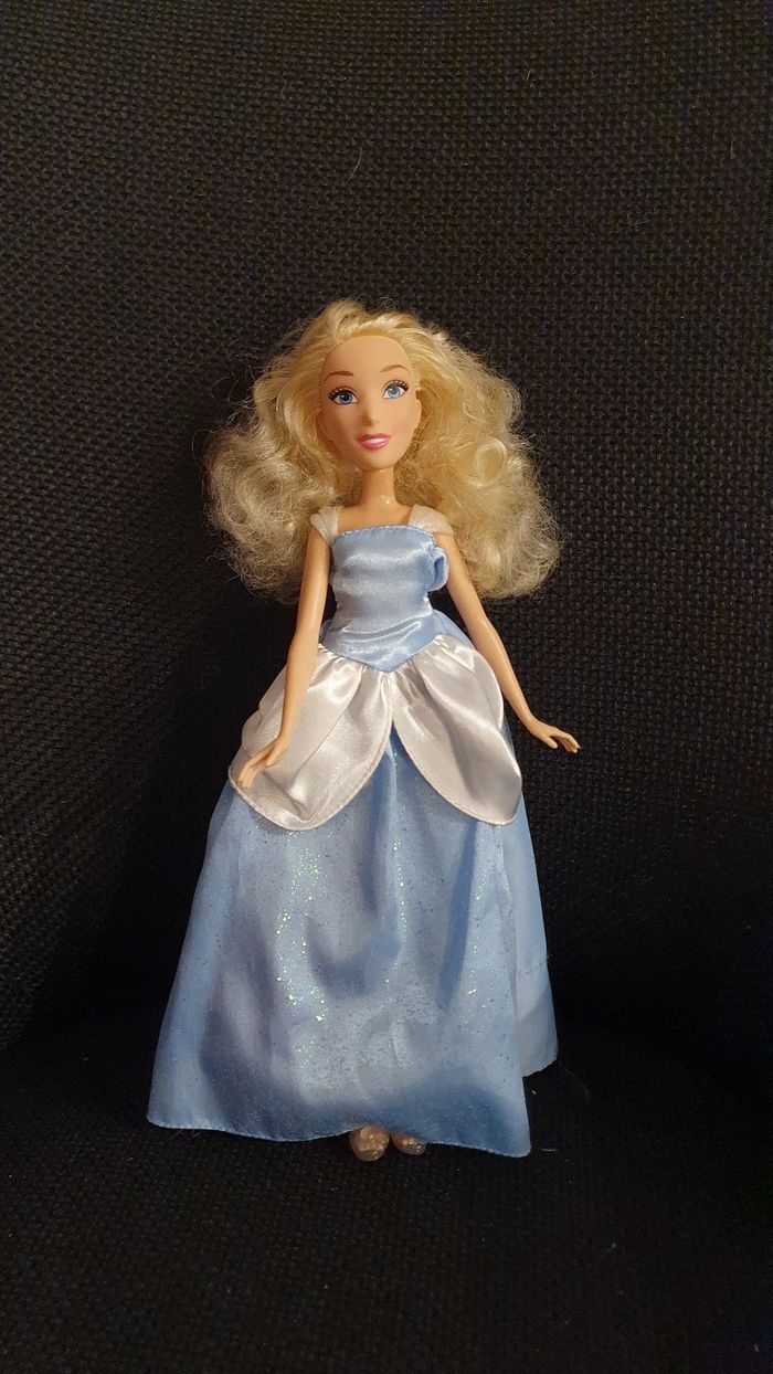 Cendrillon tenue magique - Disney Princesse - photo numéro 6
