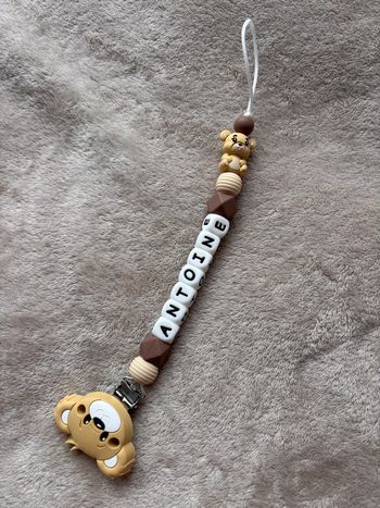 Attache sucette personnalisée 