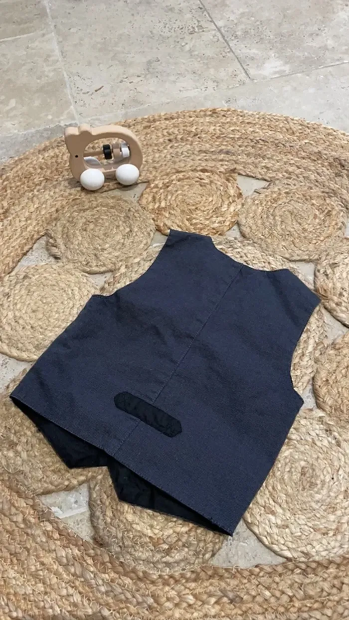 Gilet sans manche style boléro 18 mois - photo numéro 4