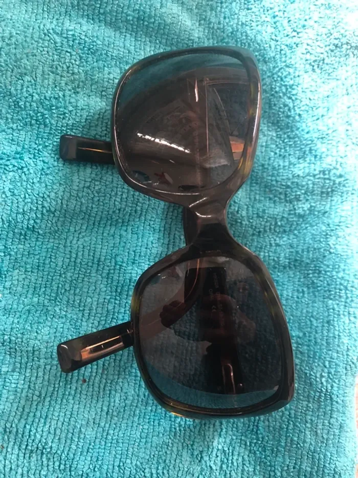 Lunettes de soleil enfant hello kitty - photo numéro 2