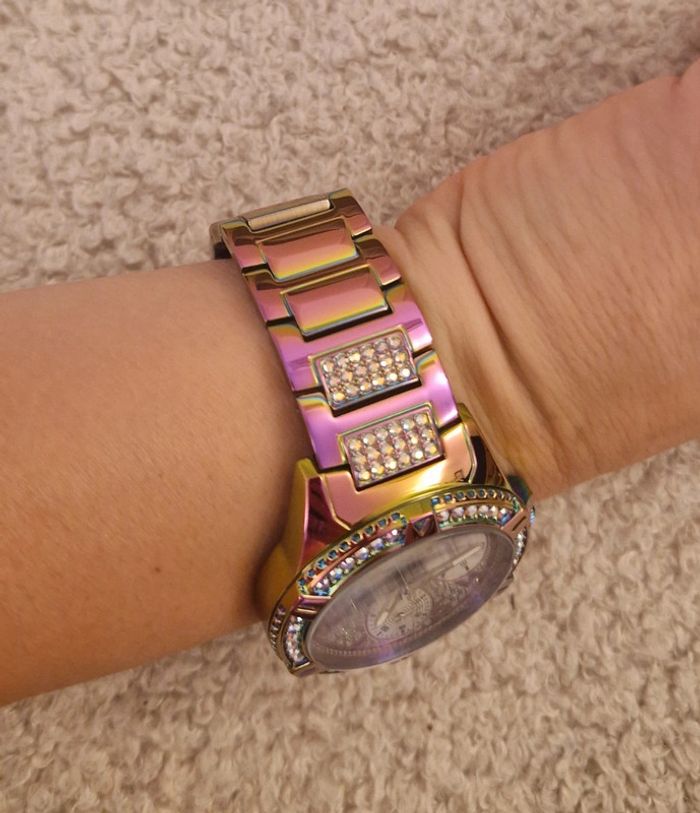 Montre Guess GS Lady Frontier neuve dans sa boîte - photo numéro 15