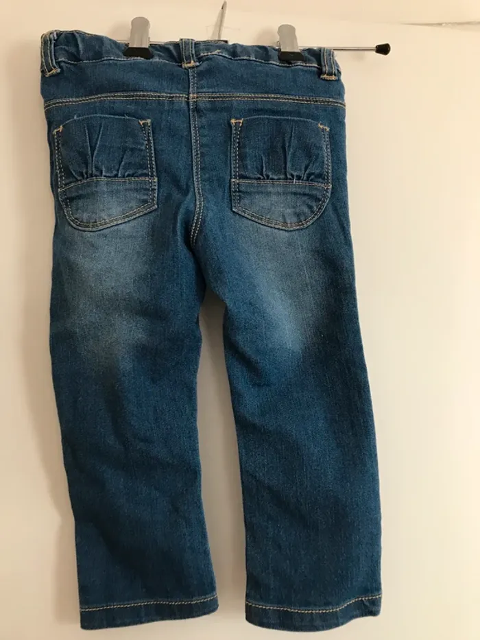 Jeans kiabi 18 mois très bon état - photo numéro 2