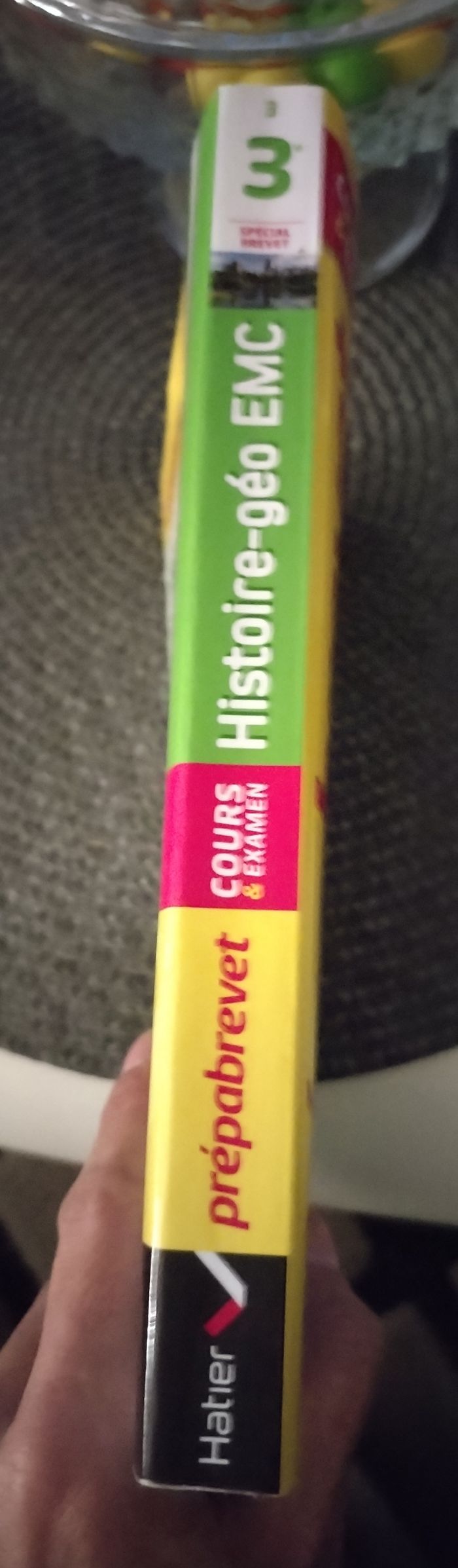 Livre "Prépabrevet" Histoire-Géo et Emc tout le programme 320 pages 3e Hatier neuf - photo numéro 2