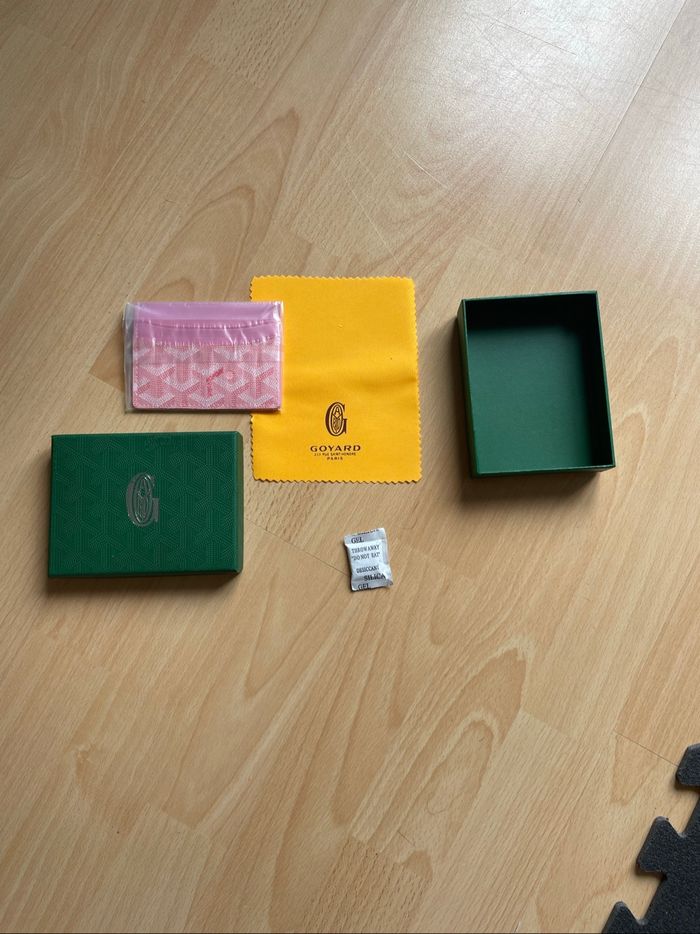 portefeuille goyard rose neuf