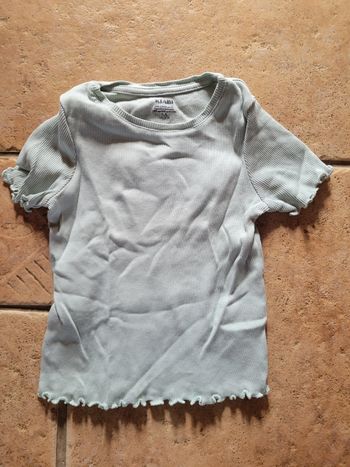 Tee shirt