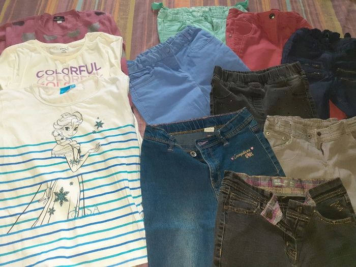 Lot de 11  vêtements fille 10 ans
