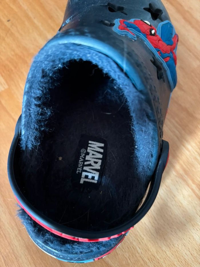Crocs Spider-Man Taille 27 – Sabots Marvel Enfant Stylés & Confortables - photo numéro 5