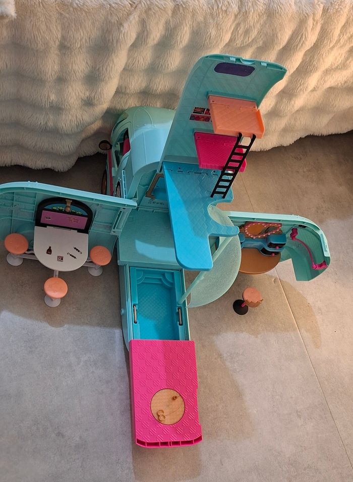 Camping car lol surprises