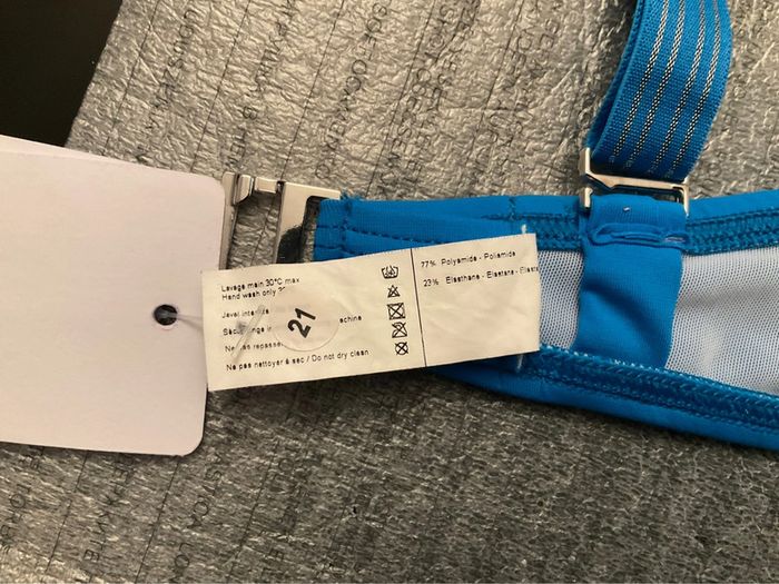 Haut maillot Simone Pérèle bleu neuf - photo numéro 8