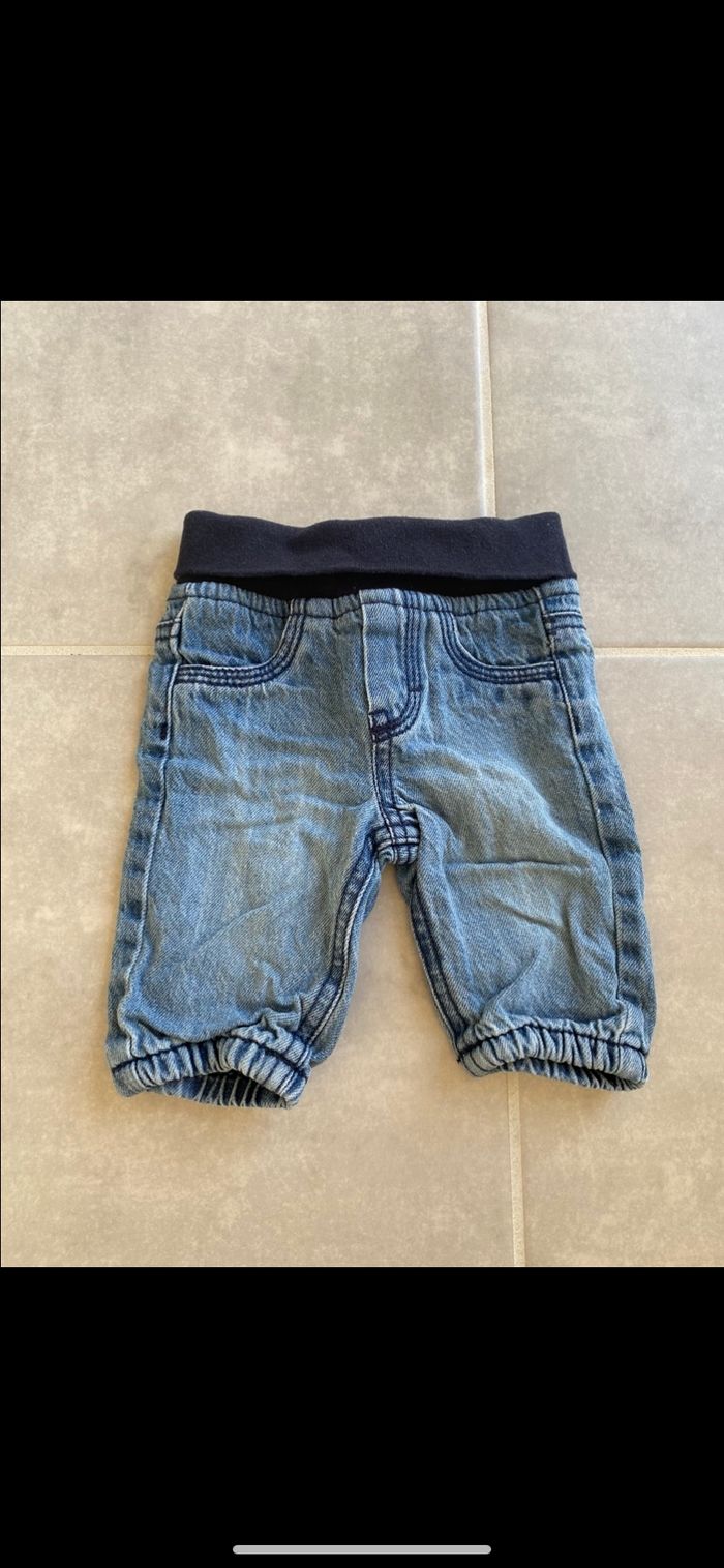 Jean épais 1 mois - photo numéro 2