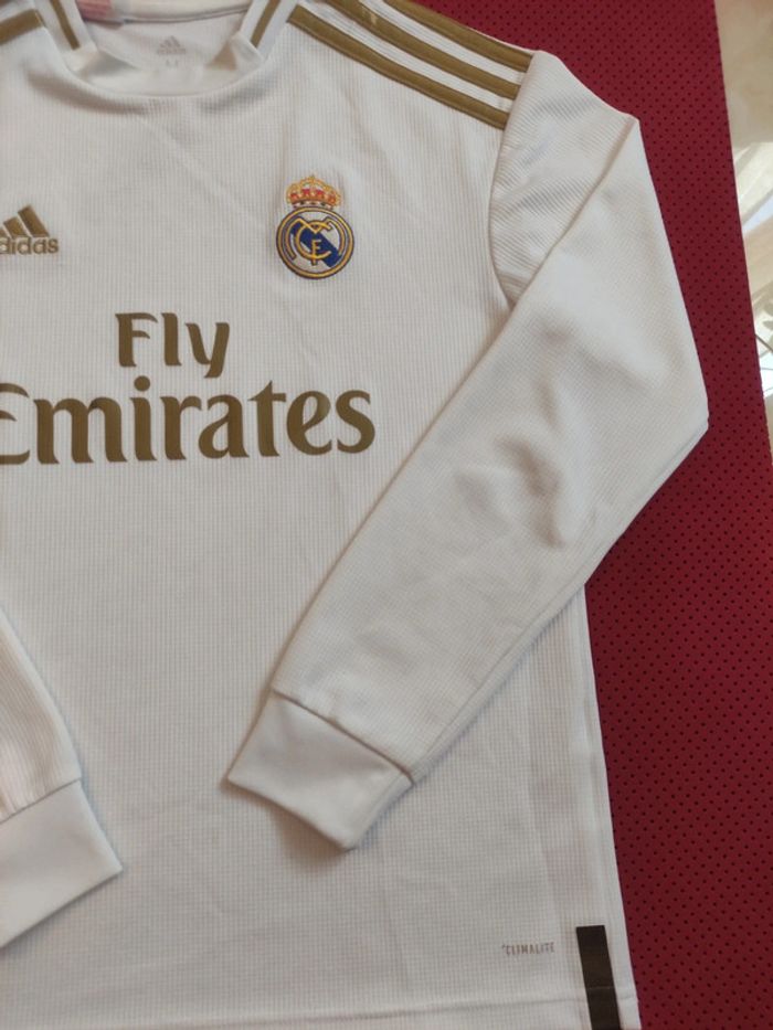 Maillot de foot Real Madrid, Adidas Authentique Officiel taille enfant 11/12 ans - photo numéro 3