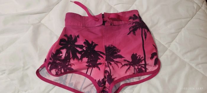 Lot 2 pièces 4/5 ans - photo numéro 7