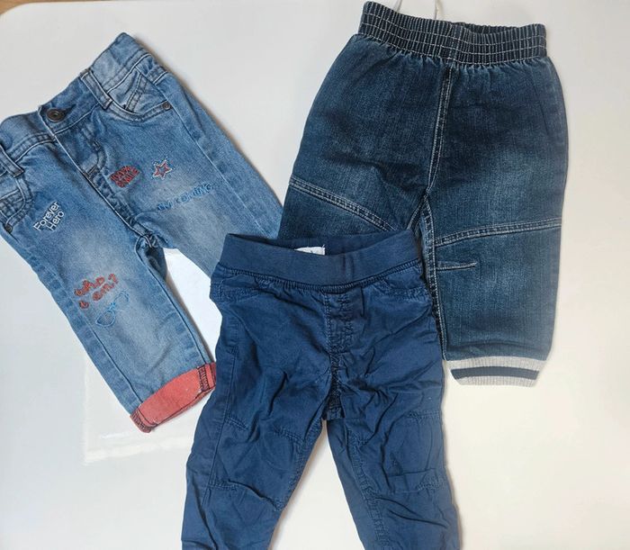Lot de 3 pantalons taille 6 mois