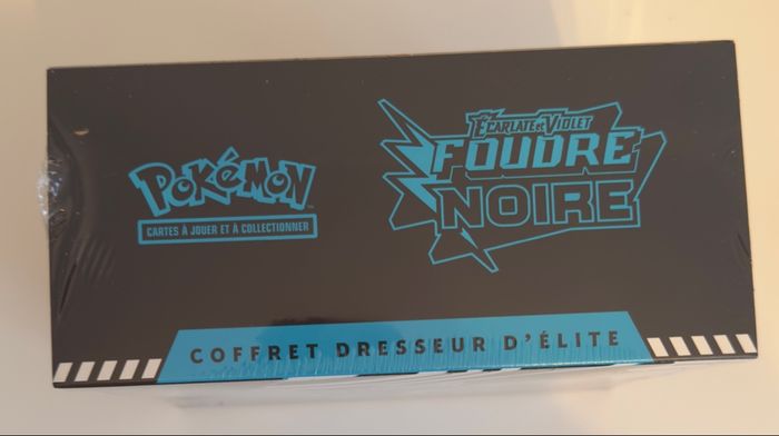 ETB Pokemon Foudre Noire - photo numéro 3