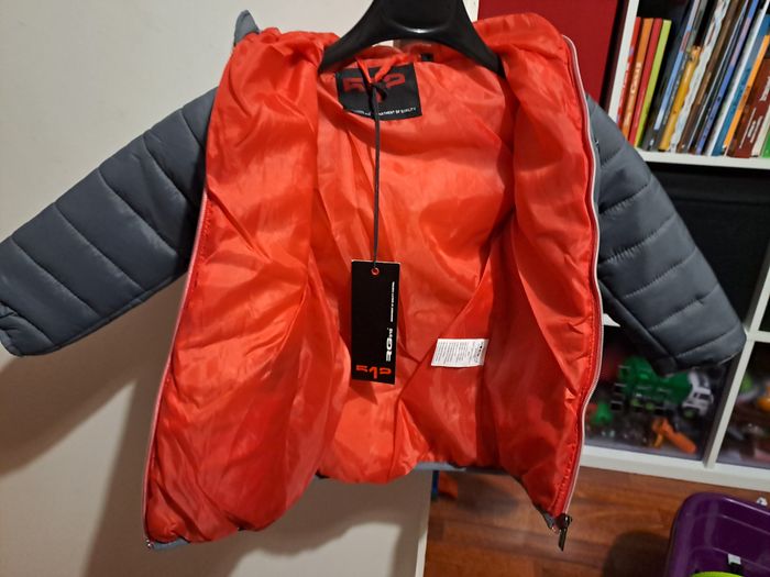 Manteau Doudoune 4A NEUF - photo numéro 2