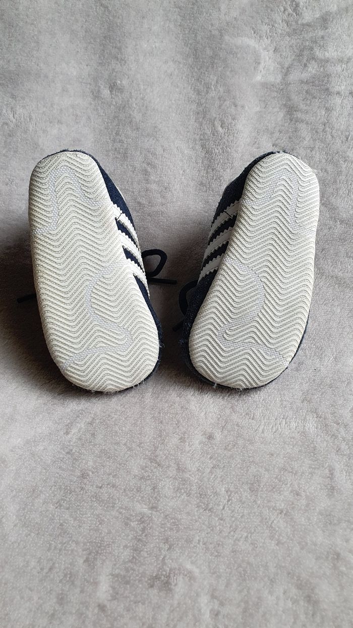 Lot chaussures - photo numéro 3