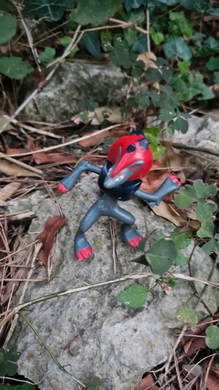 Super figurine Pokemon Nintendo zoroark