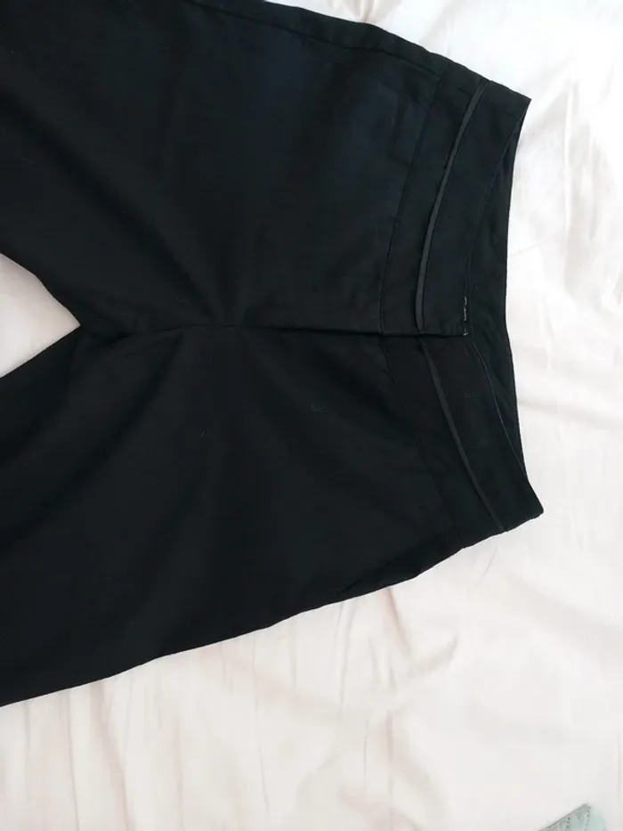 Pantalon noir - photo numéro 3