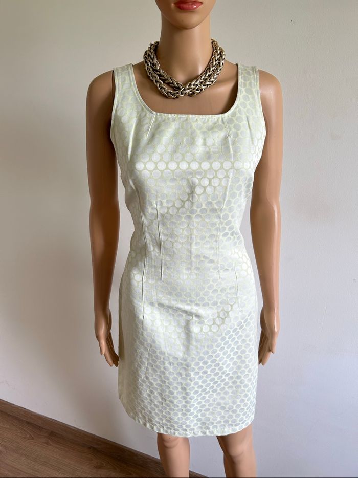 Robe blanche et jaune sans manches LolaLiza taille française 36 bon état