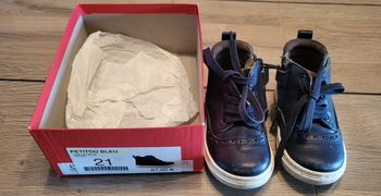 Chaussure garçon taille 21