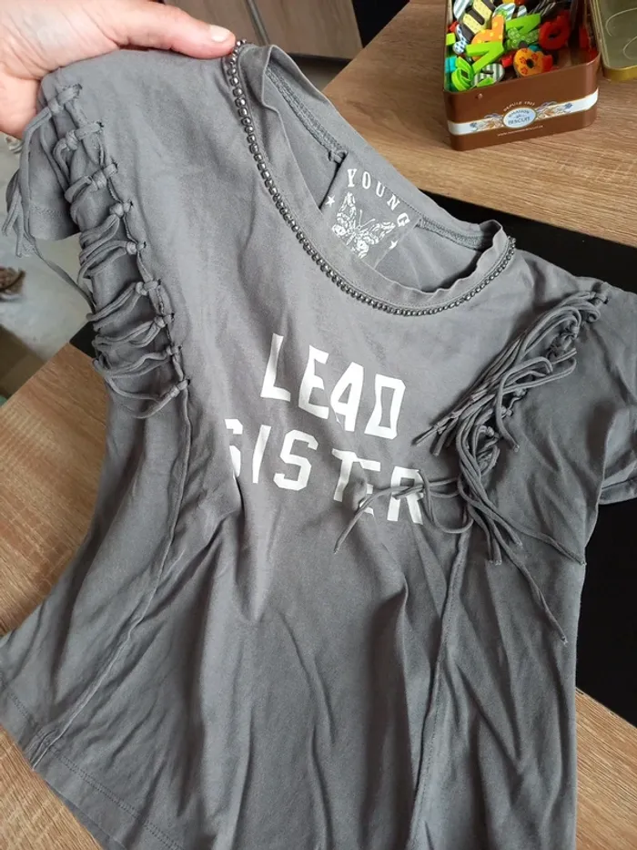 Tee-shirt fantaisie fille 10 ans - photo numéro 4