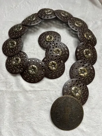 Ceinture à disques marron y2k Boho similicuir vegan - Taille ajustable