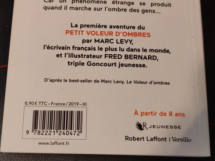 Livre Marc Lévy Le petit voleur d'ombres - photo numéro 8