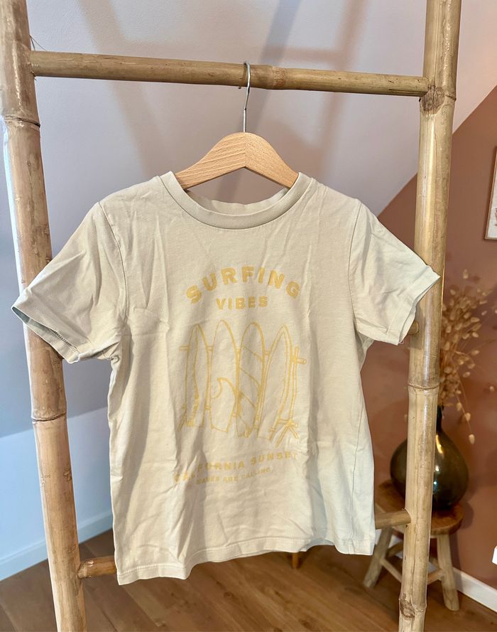 🍁 Teeshirt la redoute beige jaune 8 ans 🍁