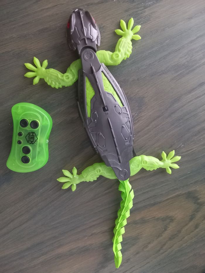 Spin Master gecko lexibook rampant sur les murs - photo numéro 4