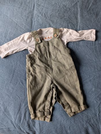 Ensemble salopette bébé+ Tee shirt en 6 mois Bout'chou 