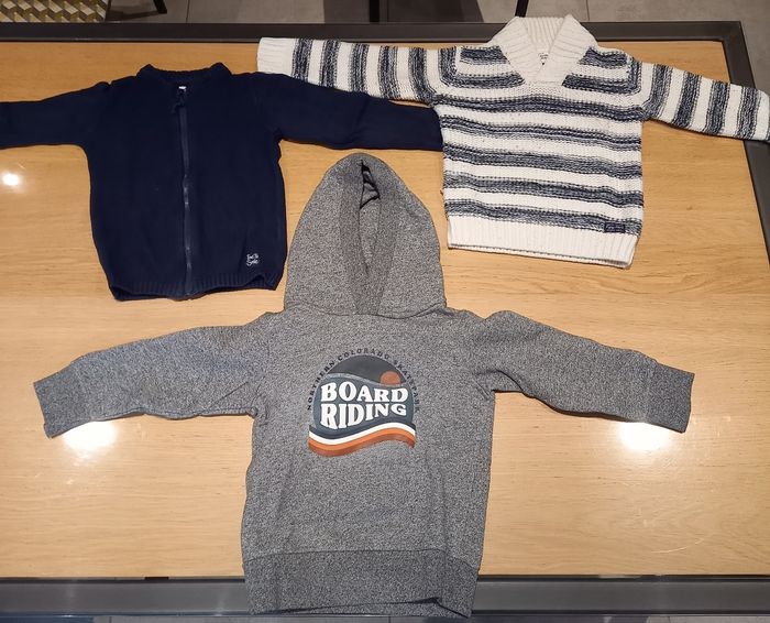 Lot vetements garçon 4/5 ans. 15 pieces. Descriptif complet photo 5 - photo numéro 2