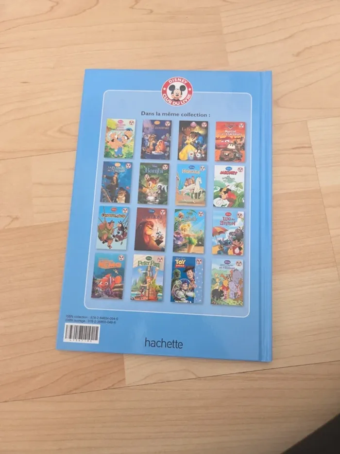 Livre disney le monde de nemo drôle de requin - photo numéro 2