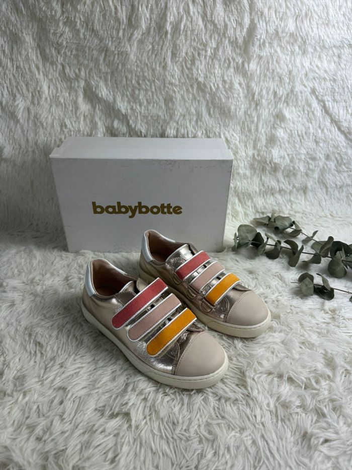 Paire de basket Babybotte taille 35
