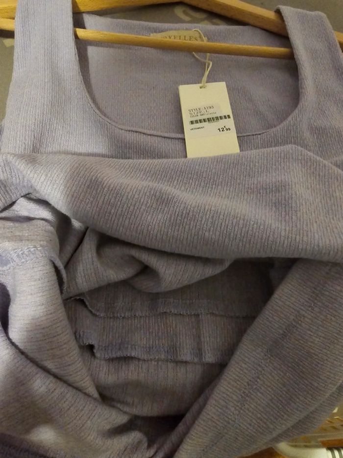 Haut neuf - photo numéro 3