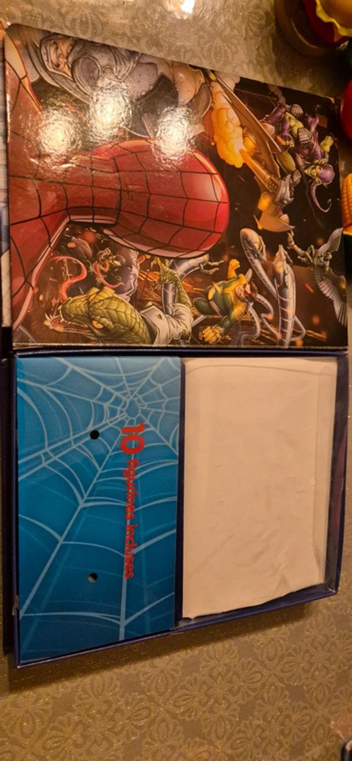 Livre comptines et figurines marvel spiderman - photo numéro 5