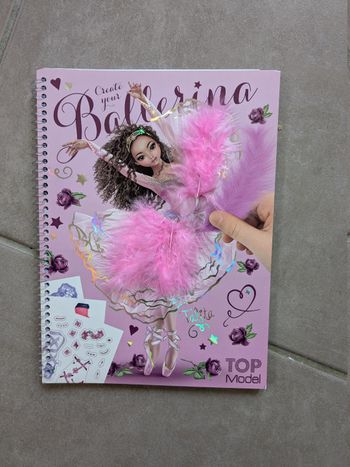 Livre Top model Créate your ballerine